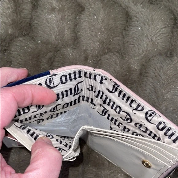 Juicy Couture Navy and Pink Wallet NWT - Picture 8 of 11
